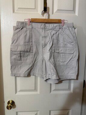 Croft & Barrow Bundle SKU326Men’s Khaki Cargo Shorts Size 38